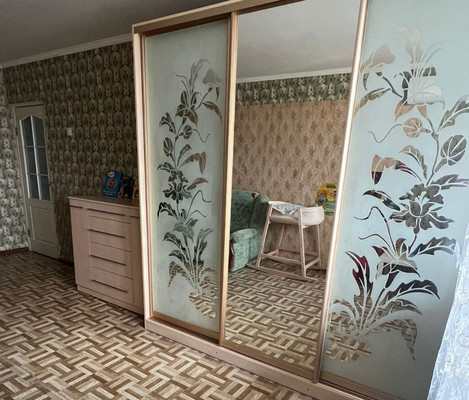 Продам однокомнатную (1-комн.) квартиру, Альпинистов ул, 6, Симферополь г