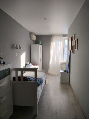 Продам многокомнатную квартиру, Ветеранов пр-кт, 108Ак1, Санкт-Петербург г