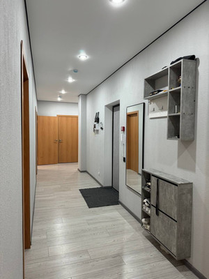 Продам трехкомнатную (3-комн.) квартиру, Набережная ул, 17, Саки г