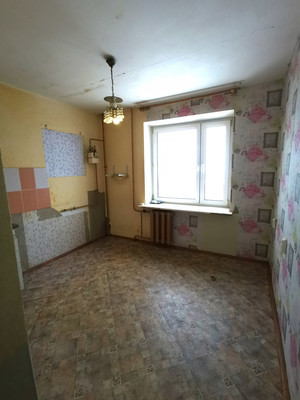 Продам двухкомнатную (2-комн.) квартиру, Сысольское ш, 72/2, Сыктывкар г