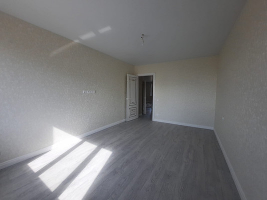 Продам трехкомнатную (3-комн.) квартиру, Альберта Камалеева пр-кт, 32кб, Казань г