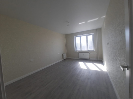 Продам трехкомнатную (3-комн.) квартиру, Альберта Камалеева пр-кт, 32кб, Казань г