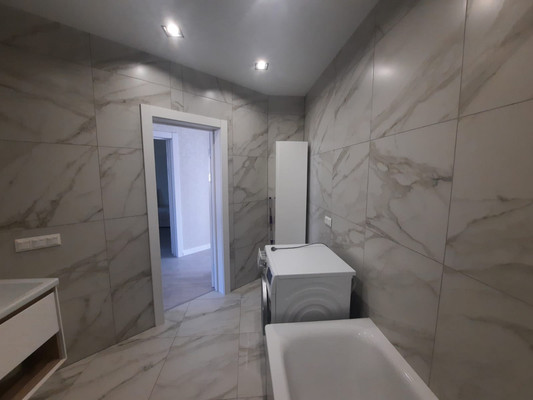 Продам трехкомнатную (3-комн.) квартиру, Альберта Камалеева пр-кт, 32кб, Казань г