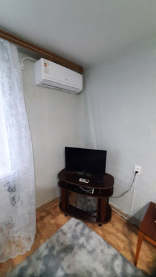 Продам двухкомнатную (2-комн.) квартиру, Евпаторийское шоссе ул, 80Б, Саки г