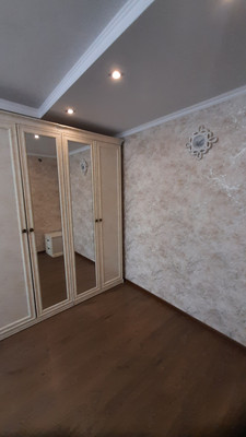 Продам однокомнатную (1-комн.) квартиру, Ленина ул, 31, Саки г