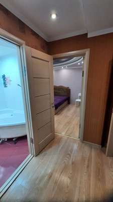 Продам двухкомнатную (2-комн.) квартиру, Курортная ул, 15, Саки г