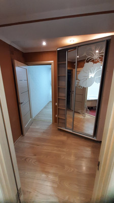 Продам двухкомнатную (2-комн.) квартиру, Курортная ул, 15, Саки г