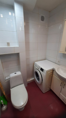 Продам двухкомнатную (2-комн.) квартиру, Курортная ул, 15, Саки г