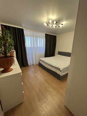 Продам трехкомнатную (3-комн.) квартиру, Оганова ул, 20к5, Ростов-на-Дону г
