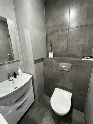 Продам трехкомнатную (3-комн.) квартиру, Оганова ул, 20к5, Ростов-на-Дону г