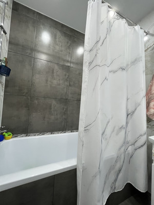 Продам трехкомнатную (3-комн.) квартиру, Оганова ул, 20к5, Ростов-на-Дону г