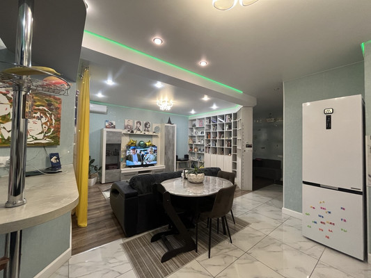 Продам трехкомнатную (3-комн.) квартиру, Лунная (Западный мкр.) ул, 31к1, Домодедово г