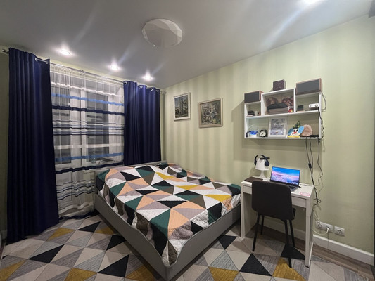 Продам трехкомнатную (3-комн.) квартиру, Лунная (Западный мкр.) ул, 31к1, Домодедово г
