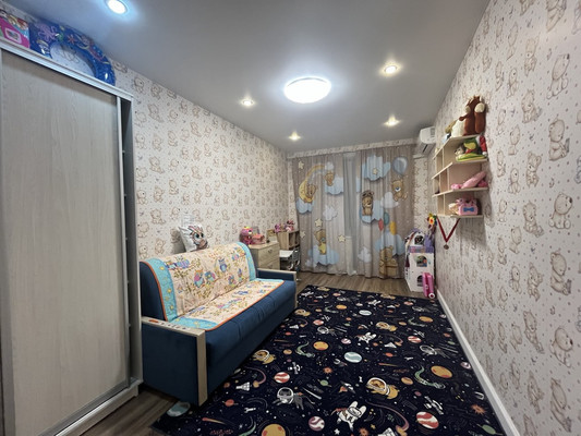 Продам трехкомнатную (3-комн.) квартиру, Лунная (Западный мкр.) ул, 31к1, Домодедово г