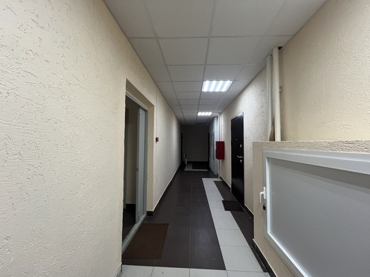 Продам трехкомнатную (3-комн.) квартиру, Лунная (Западный мкр.) ул, 31к1, Домодедово г