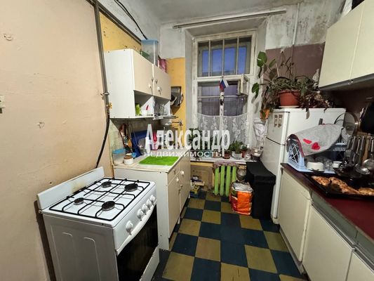 Продам комнату в 4-комн. квартире, Рыбацкая ул, 5, Санкт-Петербург г