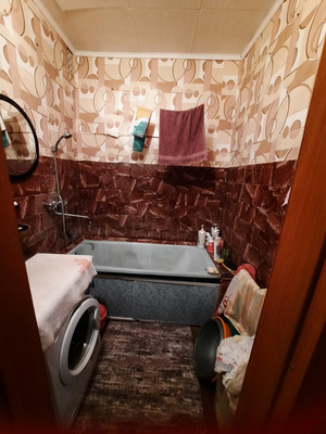 Продам двухкомнатную (2-комн.) квартиру, Первомайская ул, 22, Алексин г