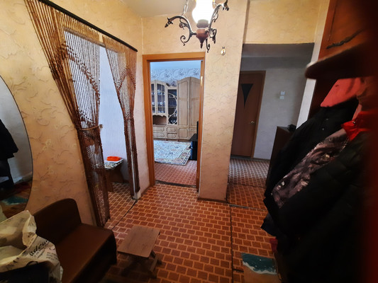 Продам двухкомнатную (2-комн.) квартиру, Первомайская ул, 22, Алексин г