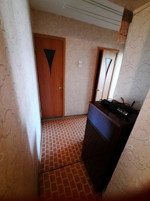 Продам двухкомнатную (2-комн.) квартиру, Первомайская ул, 22, Алексин г