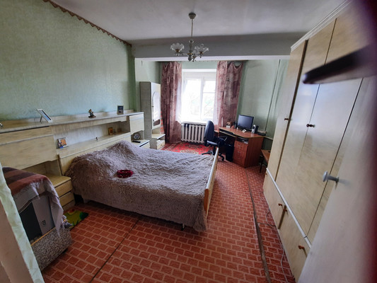 Продам двухкомнатную (2-комн.) квартиру, Первомайская ул, 22, Алексин г