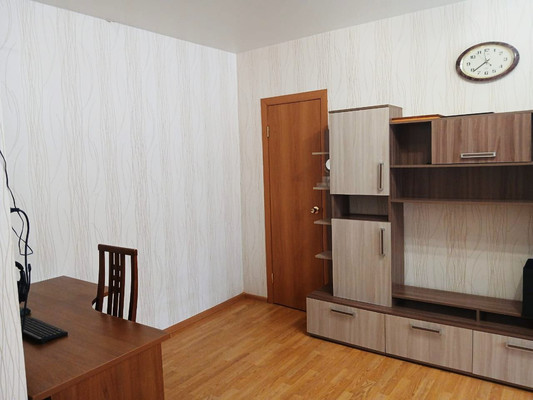 Продам двухкомнатную (2-комн.) квартиру, Комсомольская ул, 51а, Екатеринбург г
