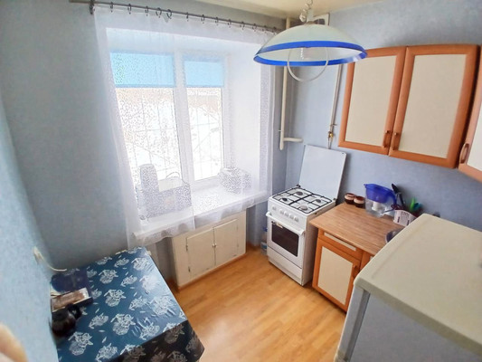 Продам двухкомнатную (2-комн.) квартиру, Комсомольская ул, 51а, Екатеринбург г