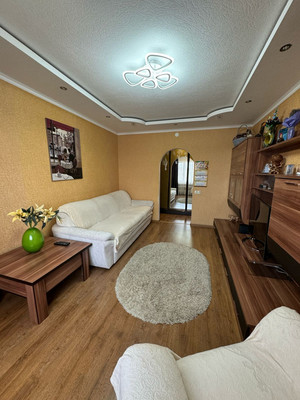 Продам трехкомнатную (3-комн.) квартиру, Зорге ул, 62, Ростов-на-Дону г