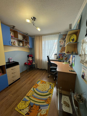 Продам трехкомнатную (3-комн.) квартиру, Зорге ул, 62, Ростов-на-Дону г