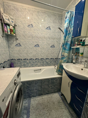 Продам трехкомнатную (3-комн.) квартиру, Зорге ул, 62, Ростов-на-Дону г