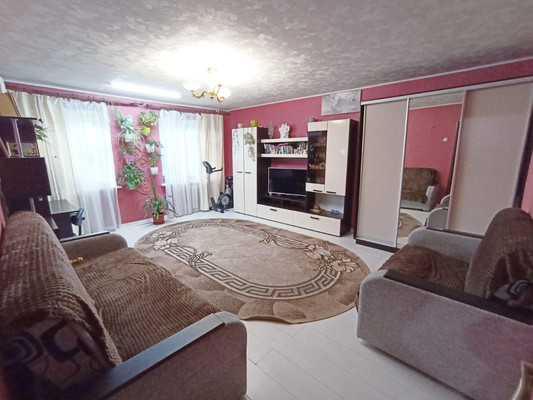 Продам двухкомнатную (2-комн.) квартиру, Волкова ул, 1, Новомичуринск г