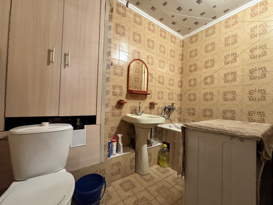Продам трехкомнатную (3-комн.) квартиру, 11-я линия ул, 5/4, Ростов-на-Дону г