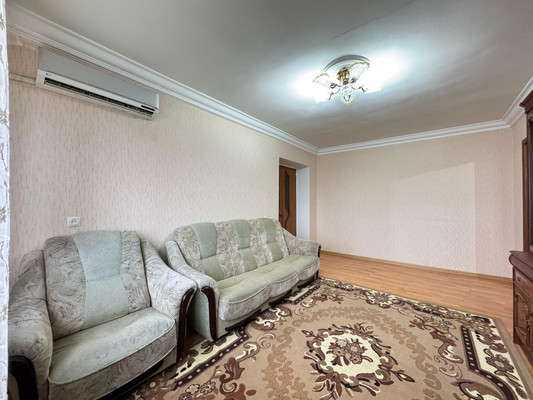 Продам двухкомнатную (2-комн.) квартиру, Ингушская ул, 25, Нальчик г
