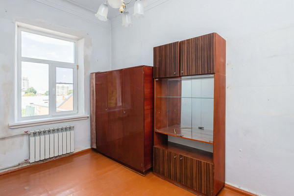 Продам двухкомнатную (2-комн.) квартиру, им. Чапаева ул, 92, Краснодар г