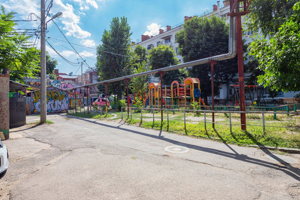 Продам двухкомнатную (2-комн.) квартиру, им. Чапаева ул, 92, Краснодар г