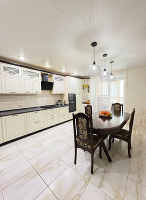 Продам трехкомнатную (3-комн.) квартиру, Димитрова ул, 61, Йошкар-Ола г