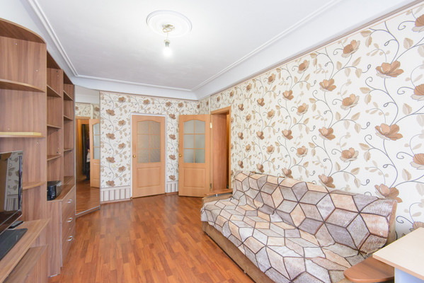 Продам двухкомнатную (2-комн.) квартиру, Туполева ул, 20, Ростов-на-Дону г