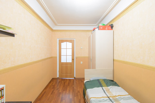 Продам двухкомнатную (2-комн.) квартиру, Туполева ул, 20, Ростов-на-Дону г