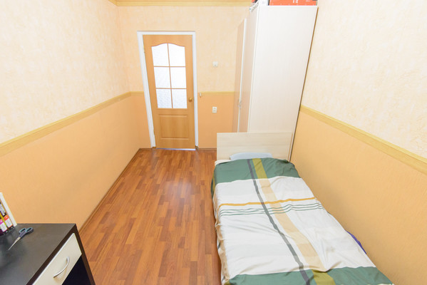 Продам двухкомнатную (2-комн.) квартиру, Туполева ул, 20, Ростов-на-Дону г