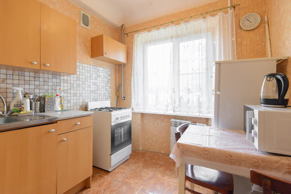 Продам двухкомнатную (2-комн.) квартиру, Туполева ул, 20, Ростов-на-Дону г
