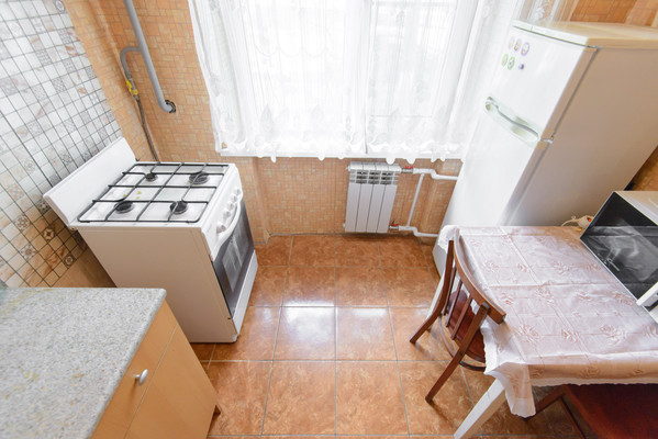 Продам двухкомнатную (2-комн.) квартиру, Туполева ул, 20, Ростов-на-Дону г