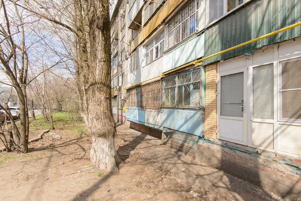 Продам двухкомнатную (2-комн.) квартиру, Туполева ул, 20, Ростов-на-Дону г