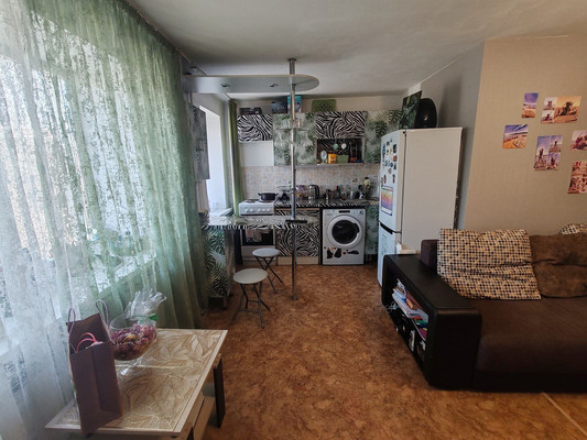 Продам двухкомнатную (2-комн.) квартиру, 5 Армии ул, 28, Иркутск г