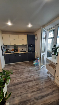 Продам двухкомнатную (2-комн.) квартиру, Крымская ул, 3, Саки г