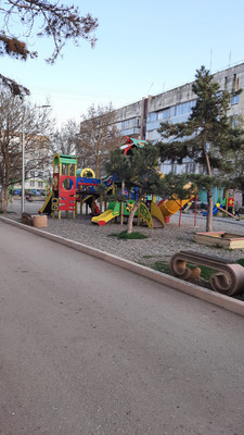 Продам однокомнатную (1-комн.) квартиру, Ивановой ул, 5, Саки г