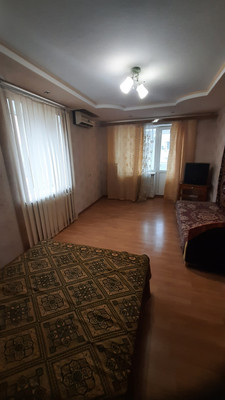 Продам однокомнатную (1-комн.) квартиру, Курортная ул, 75, Саки г
