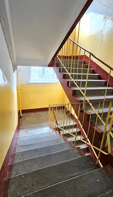 Продам двухкомнатную (2-комн.) квартиру, Милиционера Власова ул, 35, Пермь г