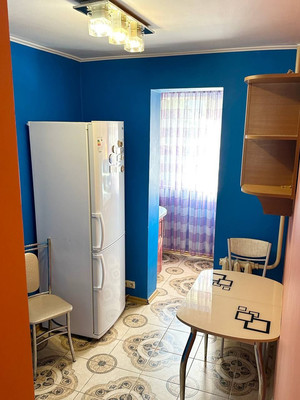 Продам двухкомнатную (2-комн.) квартиру, Пионерская ул, 17, Алушта г