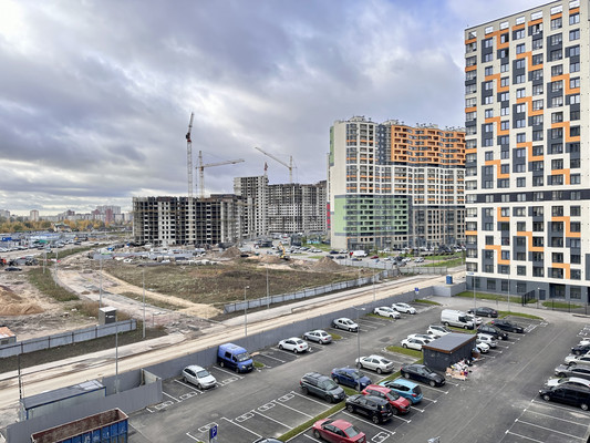 Продам двухкомнатную (2-комн.) квартиру, Первых ул, 4к5, Новосаратовка д