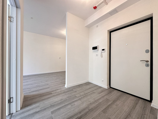 Продам двухкомнатную (2-комн.) квартиру, Первых ул, 4к5, Новосаратовка д