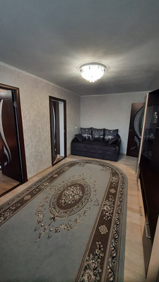 Продам трехкомнатную (3-комн.) квартиру, Франко ул, 9, Саки г